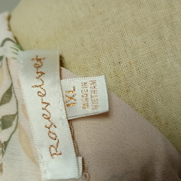 Rose Velvet Floral Dress - Picture 9 of 10